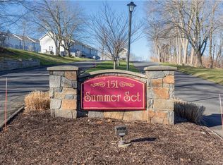 151 Shelter Rock Rd UNIT 17, Danbury, CT 06810