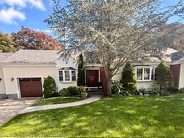 270 Gardner St, New Bedford, MA 02740