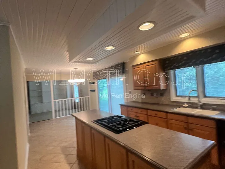 12748 Limberlost Dr — Photo 5