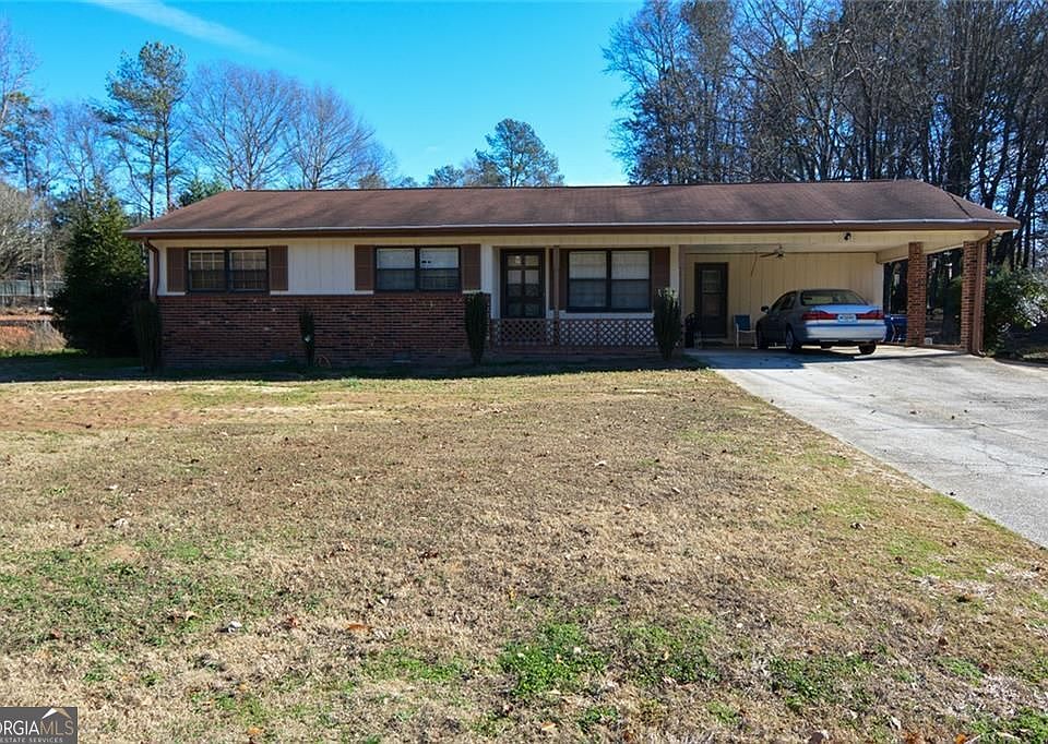1st image of 692 Davis Rd