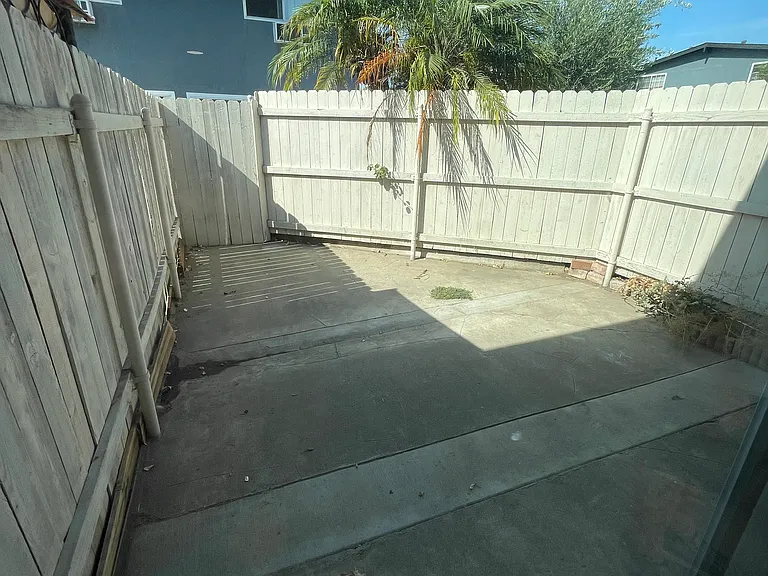 244 S McCoy Rd — Photo 10