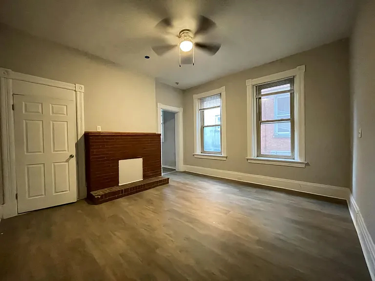 Unit Photo