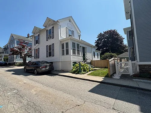 107 Prospect Hill St #3 Photo 1