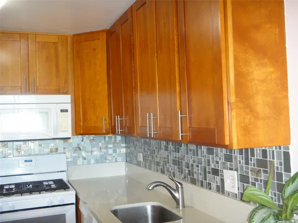 2452 Tusitala St APT 1207, Honolulu, HI 96815