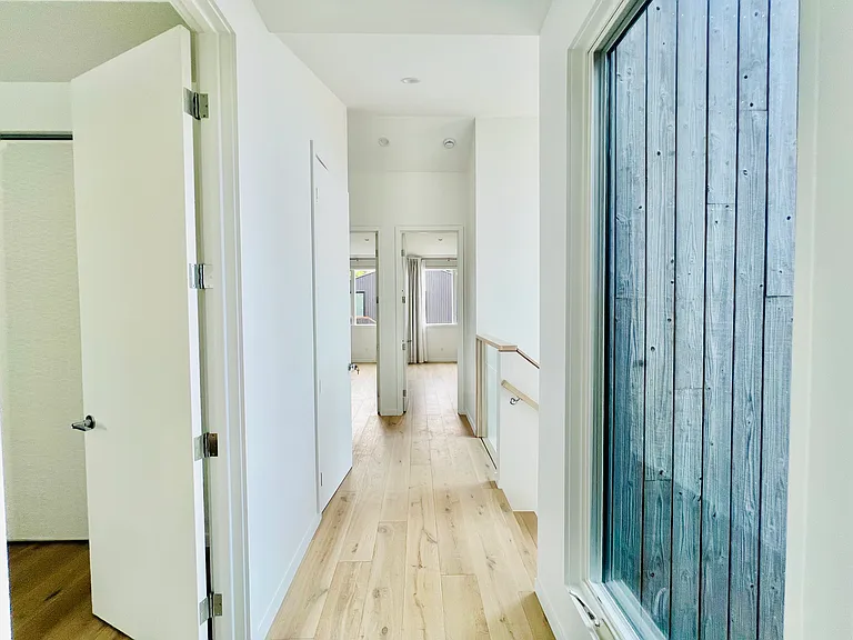 112 Grandview St — Photo 14