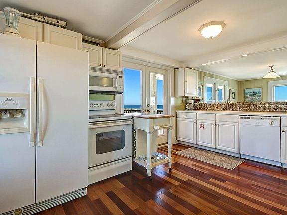 4th image of 623 Ocean Ave #Id1248232p