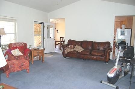 5th image of 2109 W Cherry St