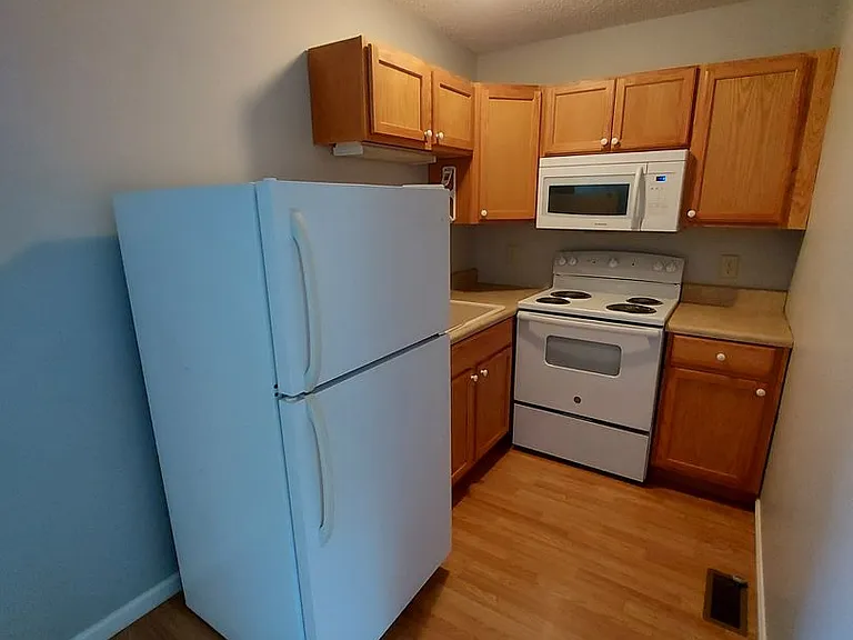 201 Shumaker Dr — Photo 14