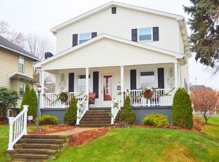 732 8th Ave, Beaver Falls, PA 15010