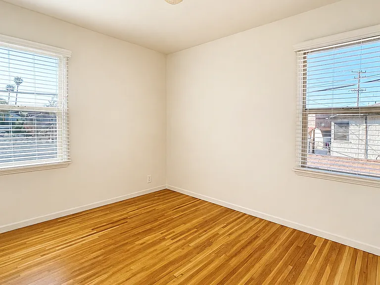 246 Santa Ana Ave #7 — Photo 10