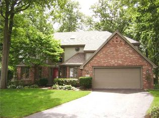 2432 Wembley Ter N, Toledo, OH