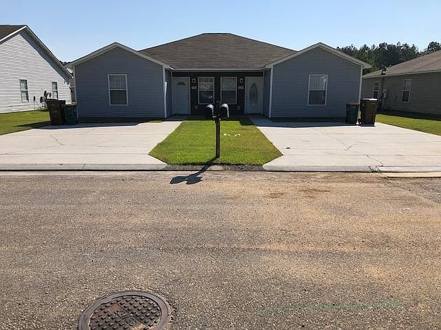 1st image of 17288 Avondale Cir
