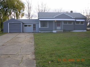 1467 W Coldwater Rd, Flint, MI 48505