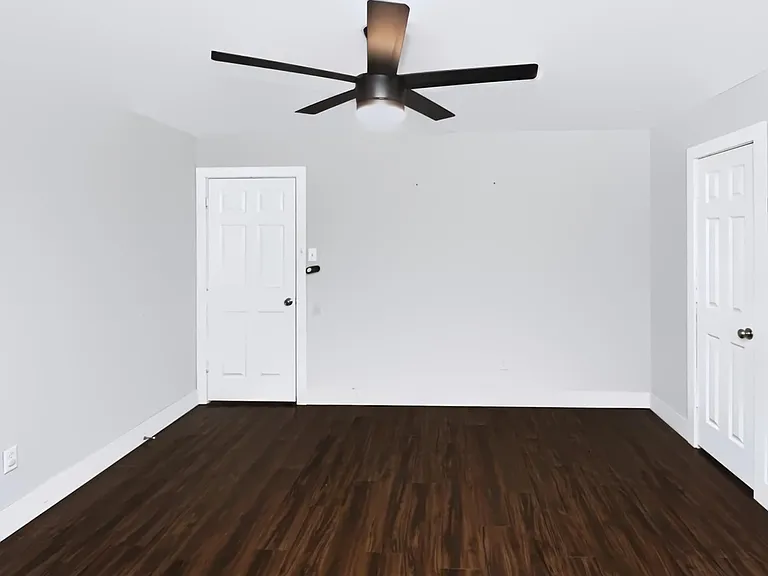 11930 Ashcroft Dr — Photo 30