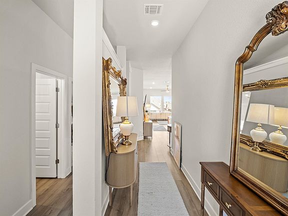3rd image of 230 Coleto Trl
