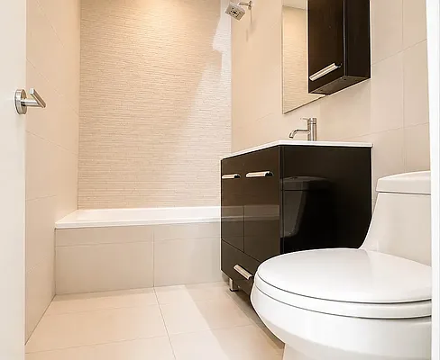 Bathroom, photo 1