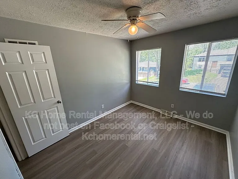 7227 Gilmore Ave — Photo 12