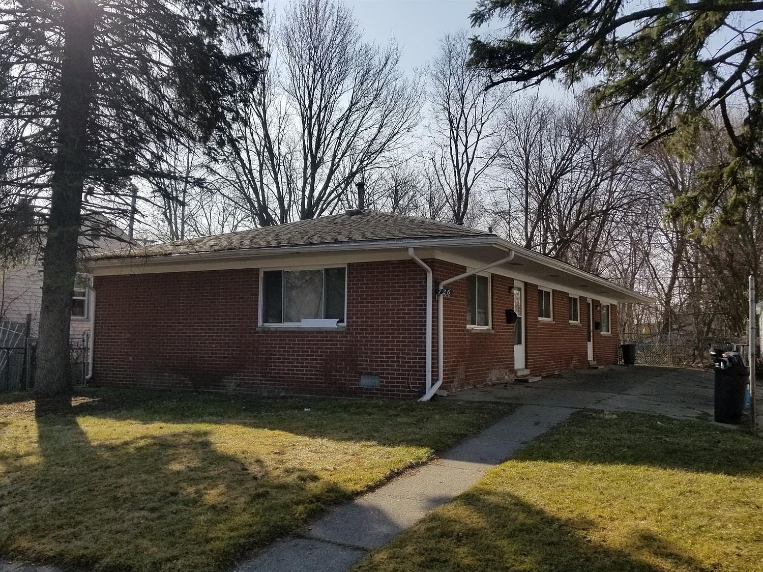 726 Mildred St, Ypsilanti, MI 48198 | Zillow