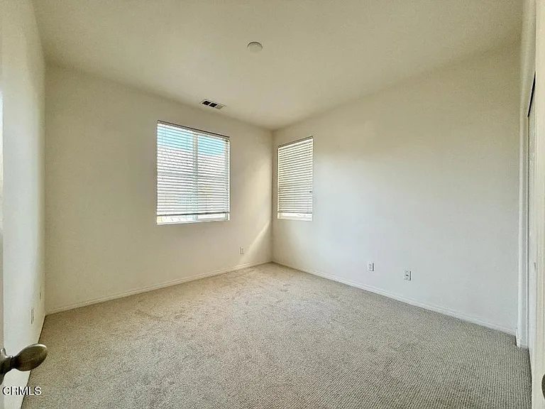 533 E Port Hueneme Rd — Photo 14