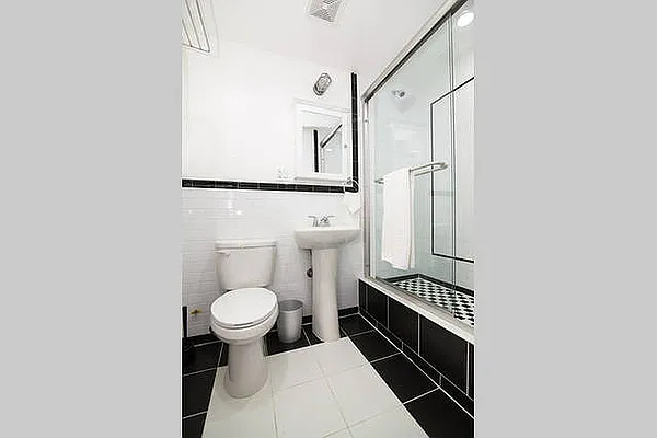 Rented by Dream Space Realty | media 7