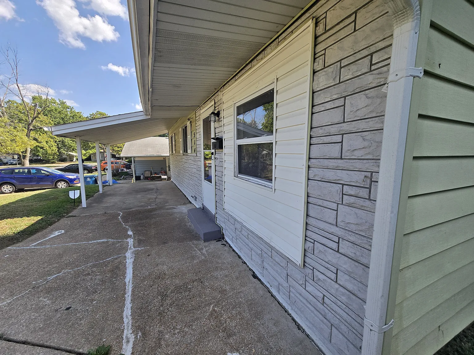 3 bed, 932 sqft, $1,500 — Photo 4