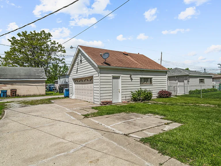 14336 S Harrison Ave — Photo 29