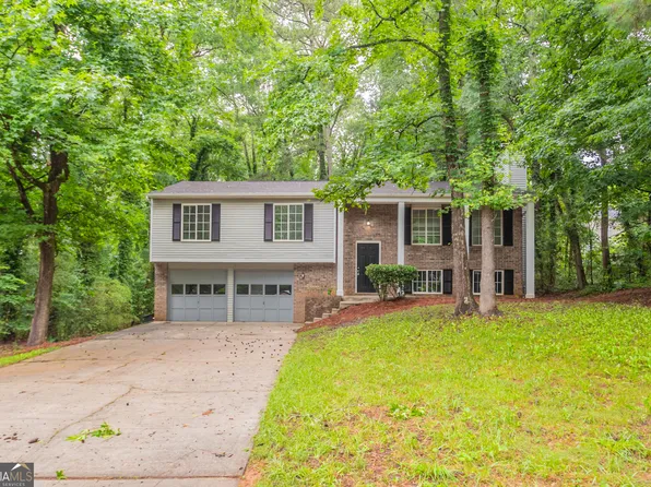 740 Stoneside Ct, Stone Mountain, GA 30083