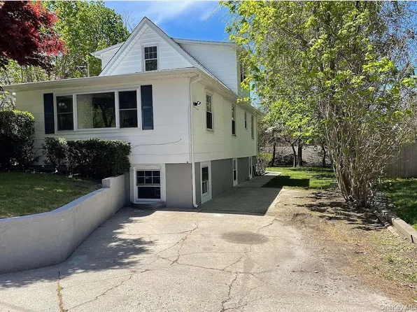 62 Satinwood Road, Rocky Point, NY 11778