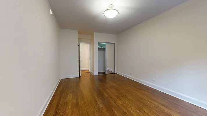 Rented by Arwell Realty | media 17