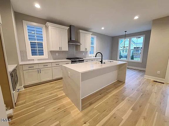 3rd image of 6499 Jean Dr