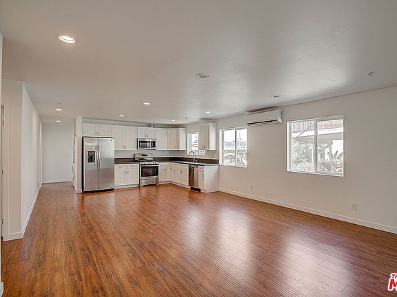 3rd image of 419 Lorena St #419