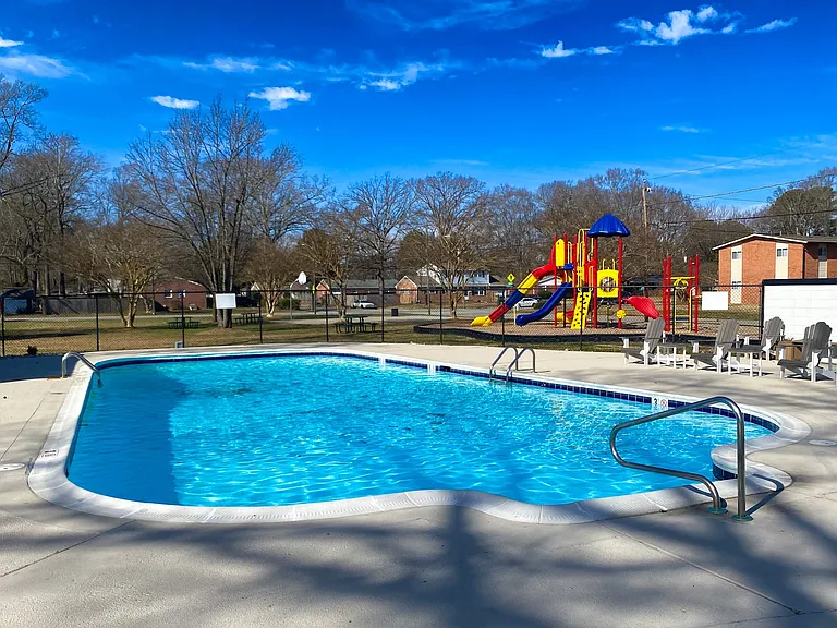 Autumn Lakes Apartments — Photo 10