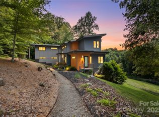 404 Amanda Dr, Mars Hill, NC 28754