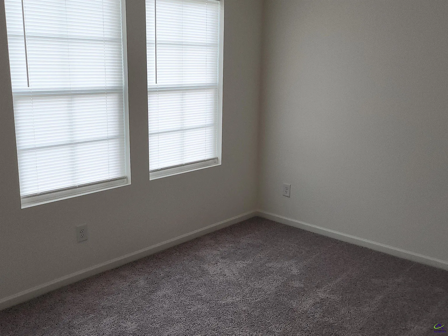 5 bed, 3.0 bath, 2180 sqft, $2,400 — Photo 4