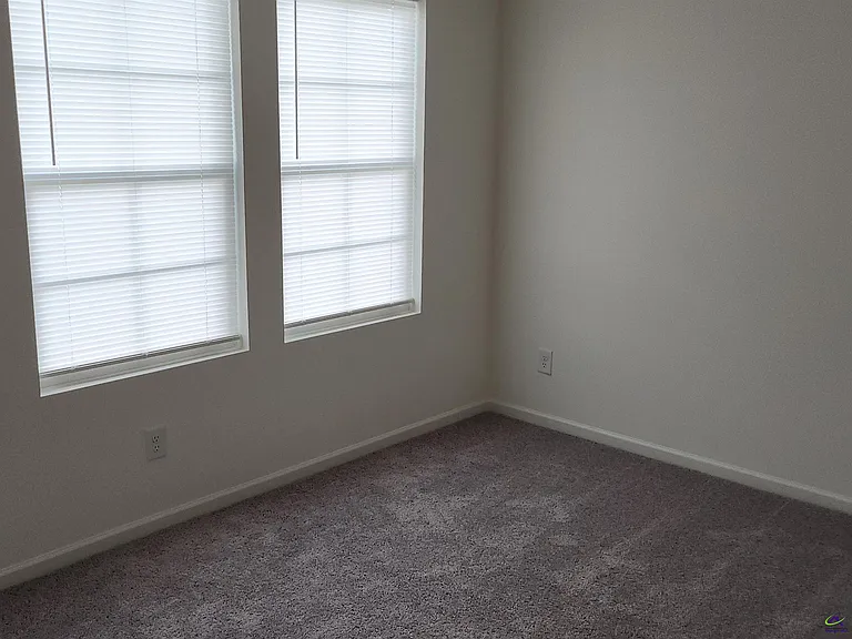 410 Cannon Point Dr — Photo 4