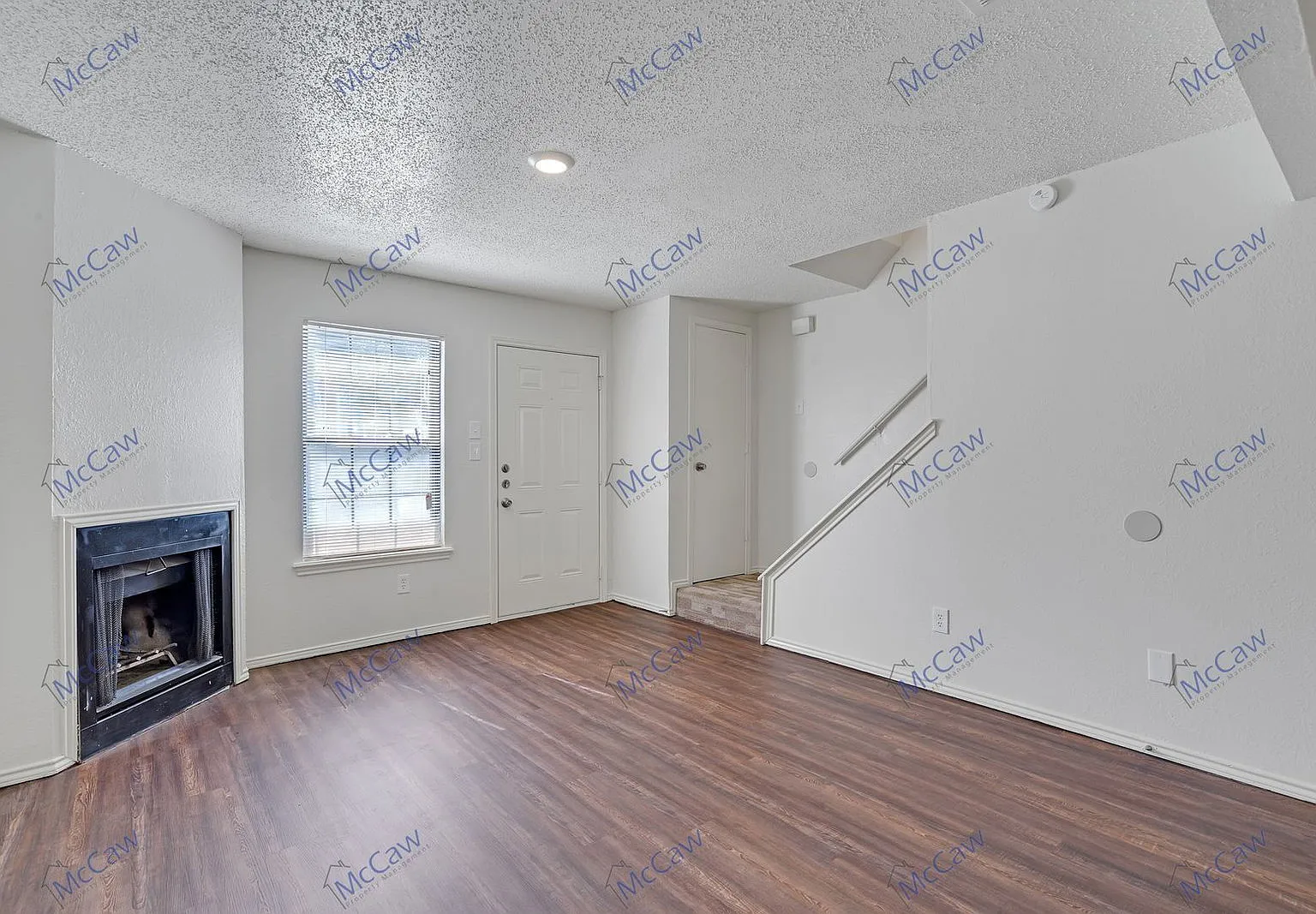 2 bed, 2.0 bath, 1072 sqft, $1,575 — Photo 4