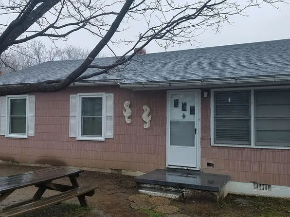 302 Penn Pl, Greensboro, NC 27405