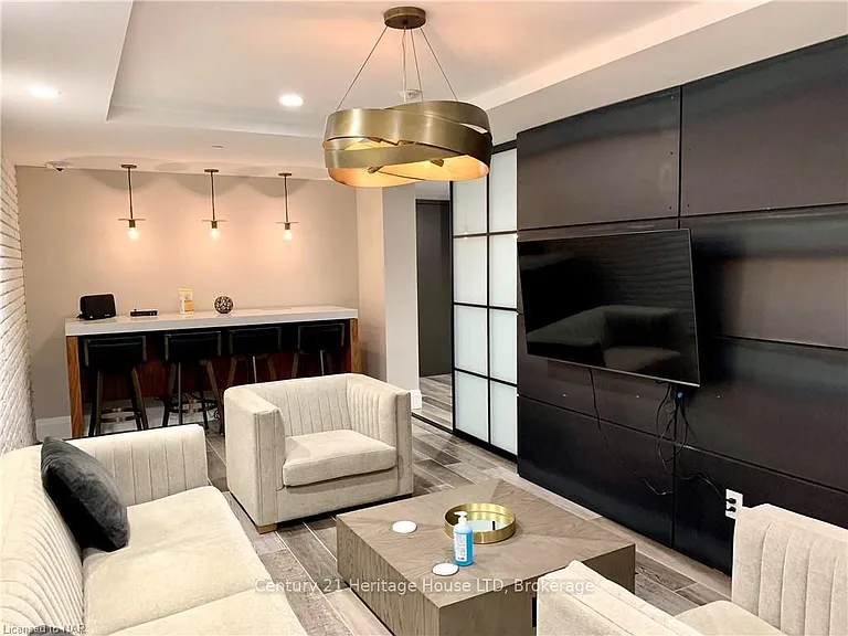 73 Arthur St S #501 — Photo 26