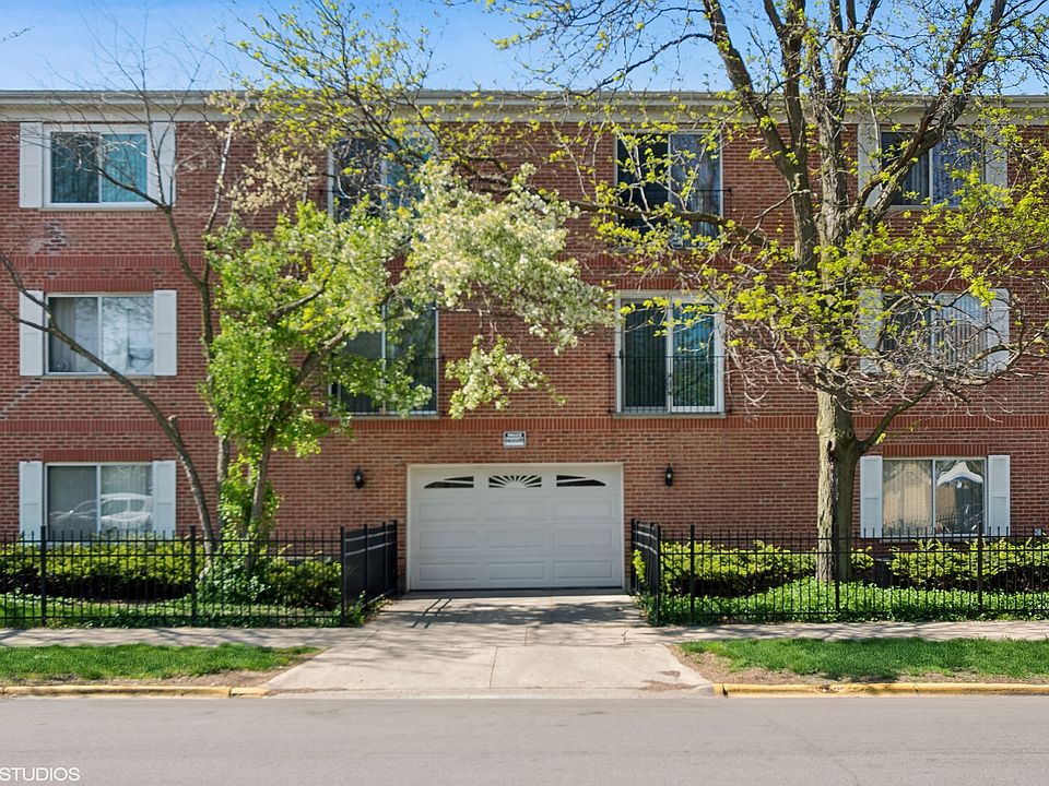 1st image of 5450 W Gale St Rear 201