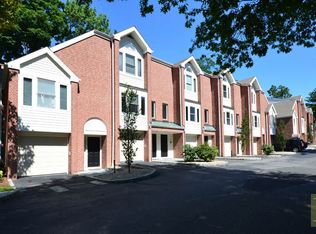 14 Pine Brook Ln, Darien, CT 06820