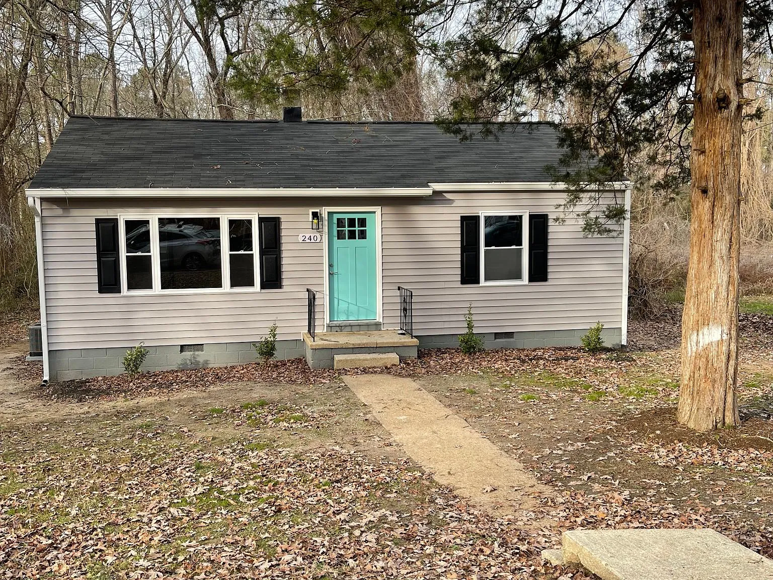 3 bed, 840 sqft, $1,675 — Photo 1