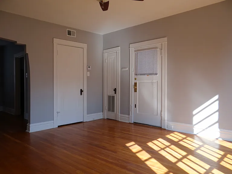 6243 Southwood Ave #3 — Photo 9