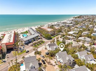 6323 Gulf Dr, Holmes Beach, FL 34217
