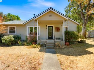 187 Hackett Ln, Riddle, OR 97469