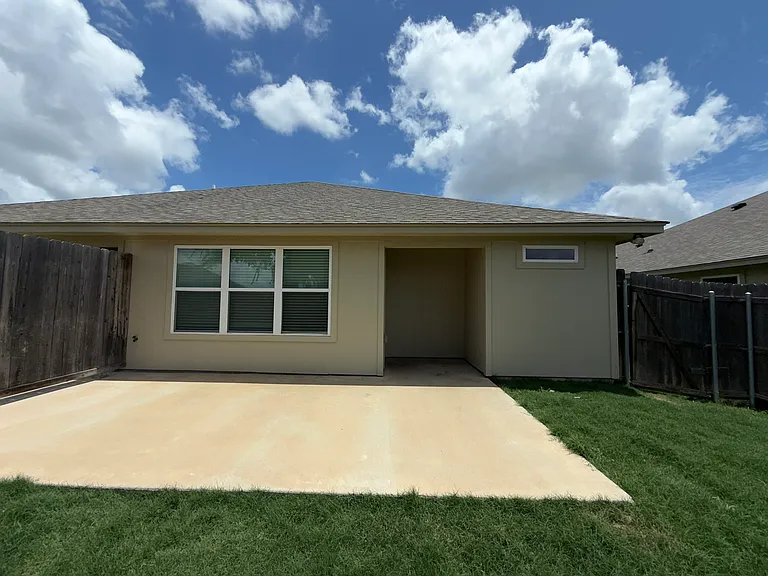 3334 Addison Way — Photo 13