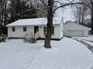 7160 Maple Island Rd, Nunica, MI 49448