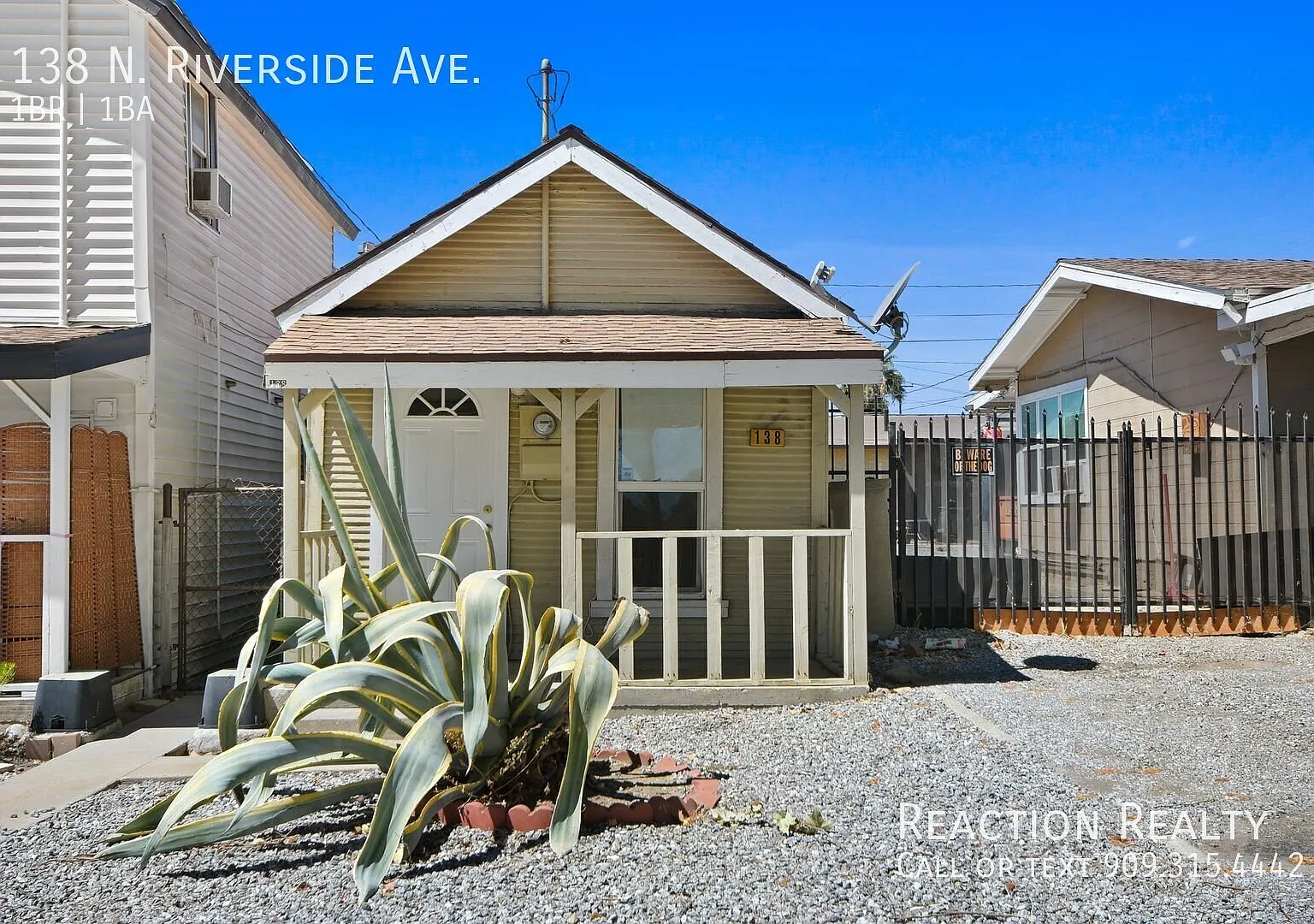Charming 1/1 Home in Downtown Rialto for Lease! — Photo 1
