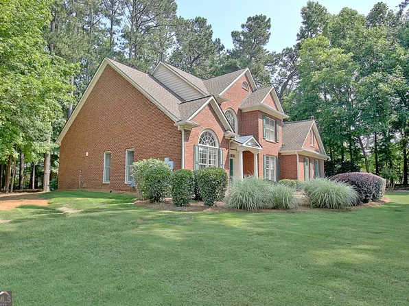 185 Newfield Dr #1, Tyrone, GA 30290