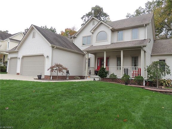 2nd image of 60 Savannah Ct