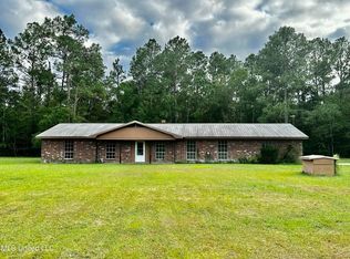 8536 Augusta Rd, Moss Point, MS 39562